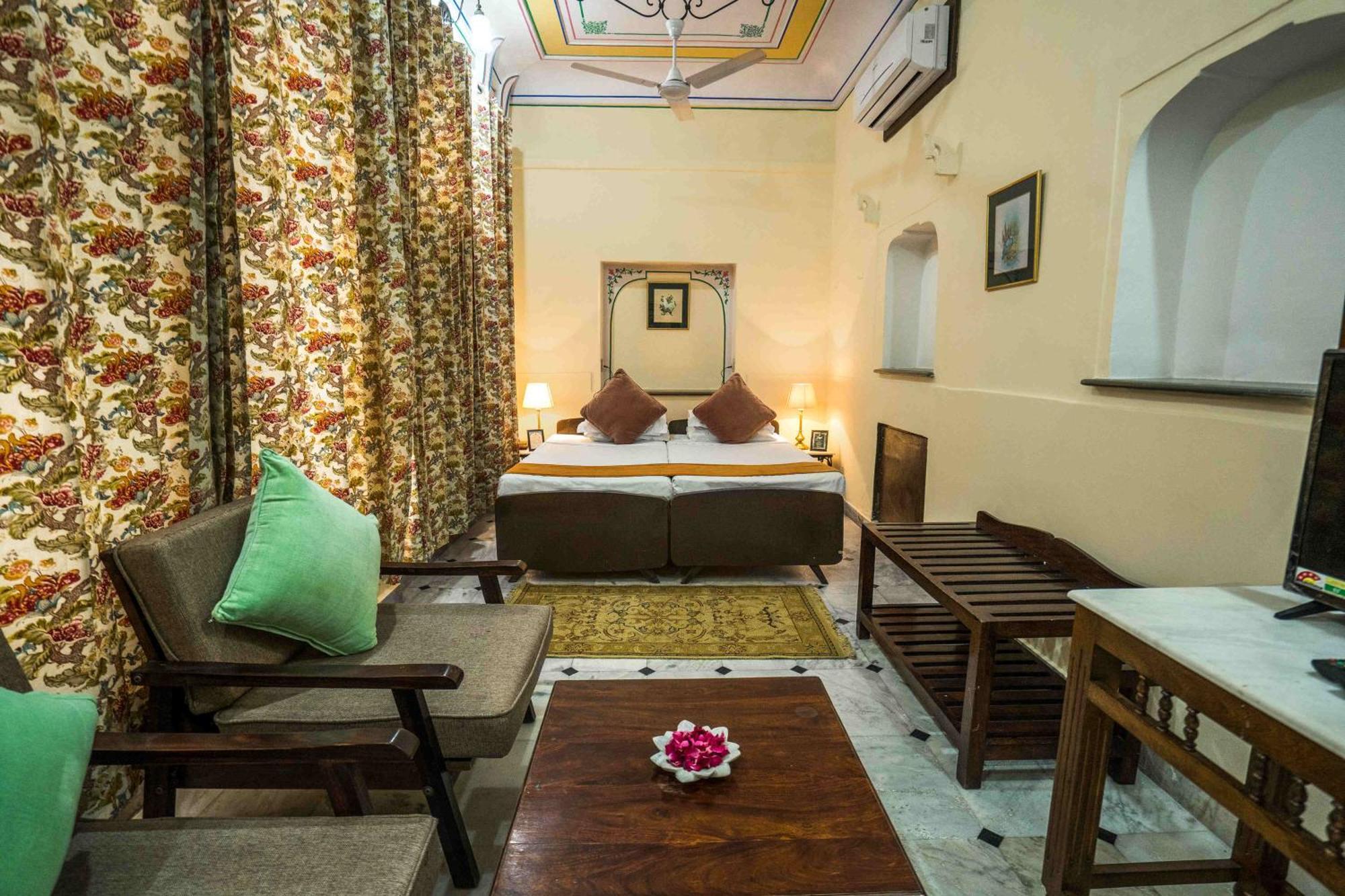 Diggi Palace - A City Center Hidden Heritage Gem Jaipur Exteriör bild