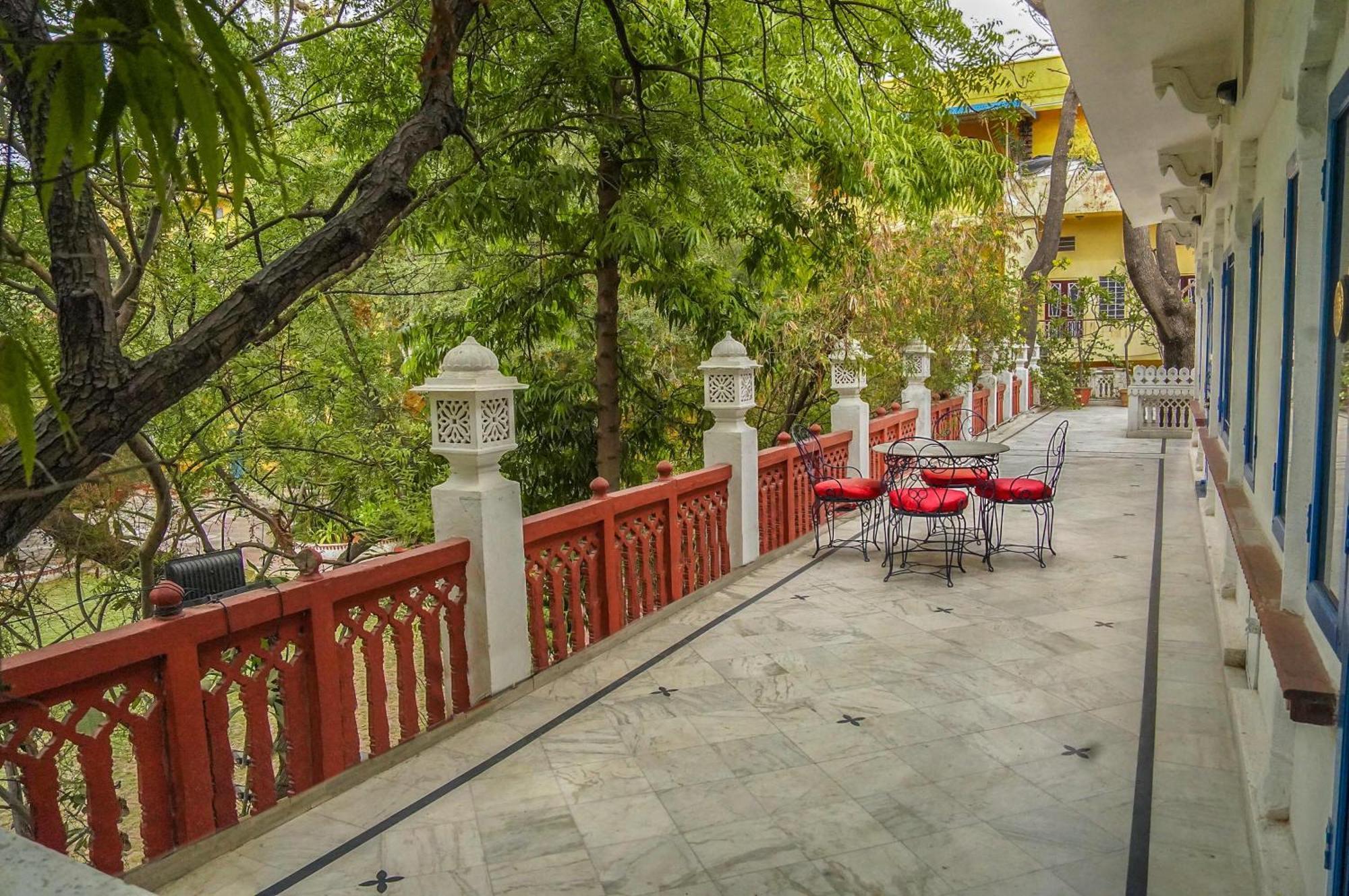 Diggi Palace - A City Center Hidden Heritage Gem Jaipur Exteriör bild