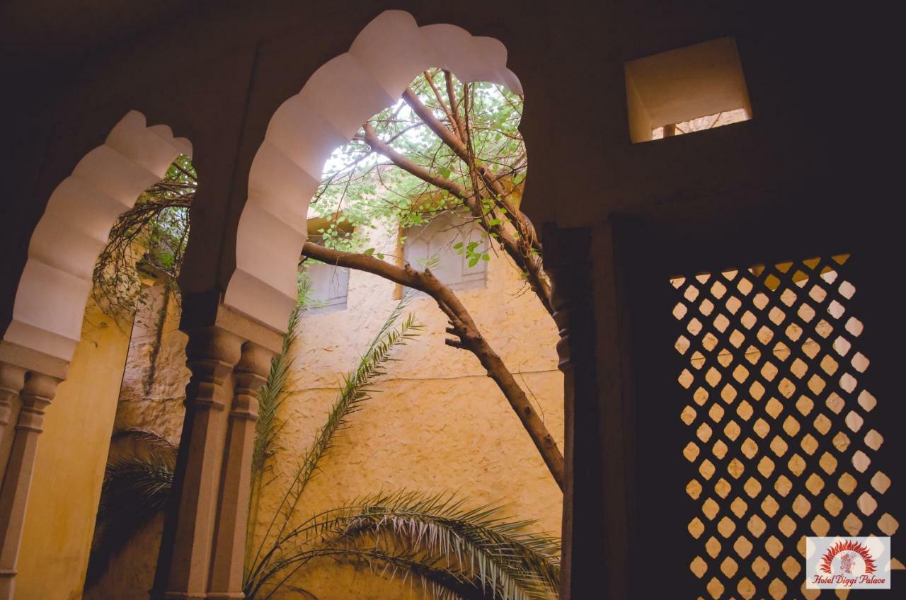 Diggi Palace - A City Center Hidden Heritage Gem Jaipur Exteriör bild